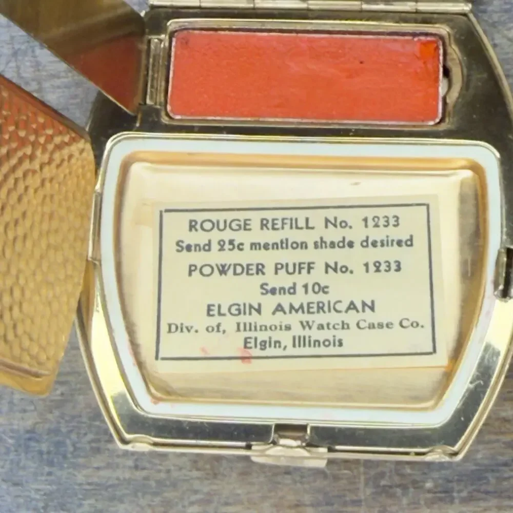 Vintage 1939 Golden Gate International Exposition Compact San Francisco